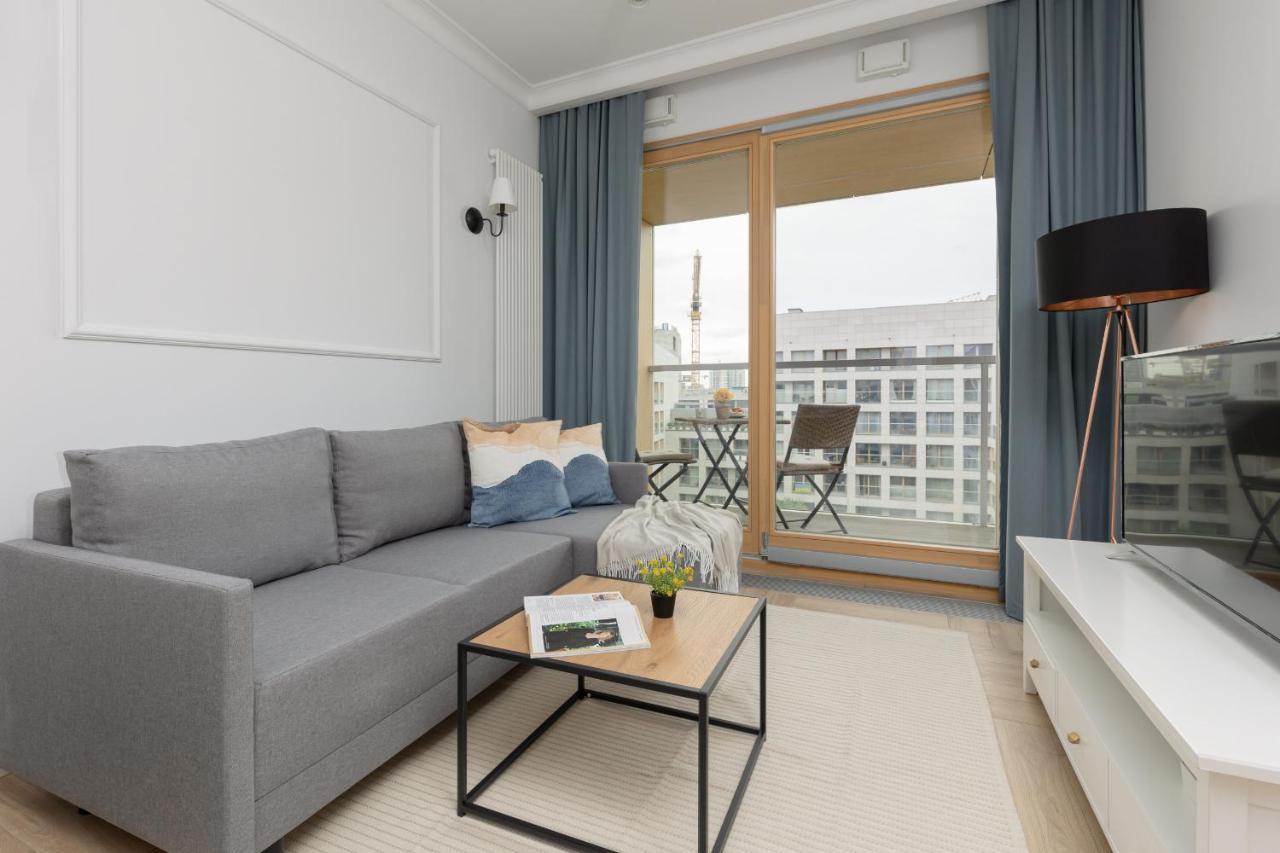 Stylish Apartment Kolejowa & Parking & Balcony By Noclegi Renters Warsawa Bagian luar foto